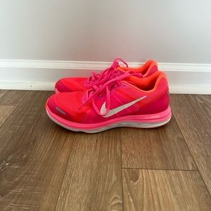 Nike Dual Fusion Running Shoes Size 8
